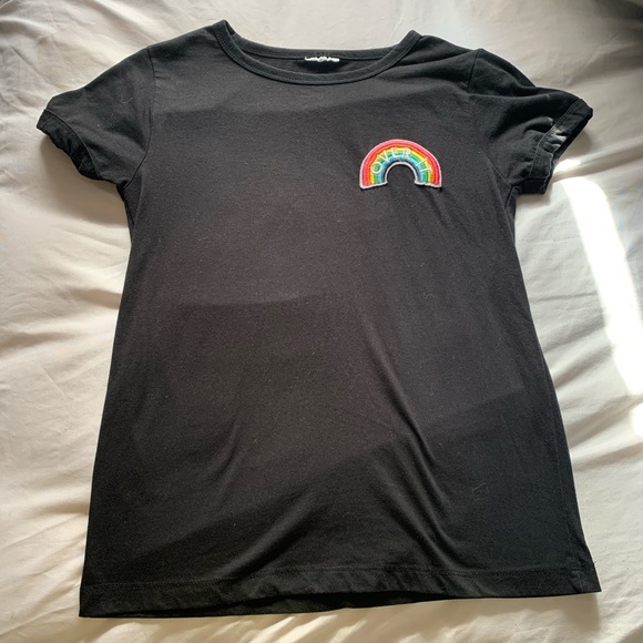 A shirt with rainbow💞 - Picture 1 of 2